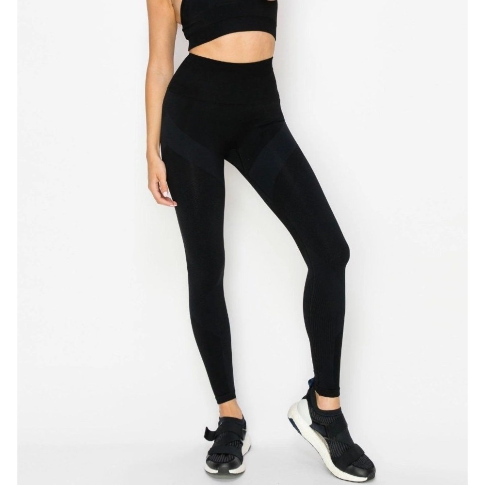 VIMMIA Black Gray‎ X Seamless Mesh Athletic Leggings Size Small